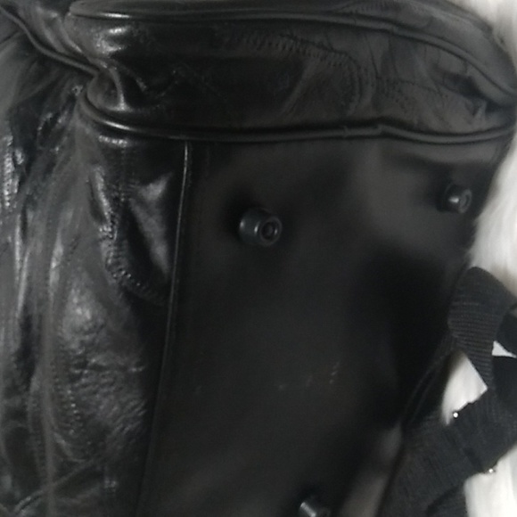 First Class Genuine Leather Vintage Duffle Bag W/Strap - Picture 10 of 14